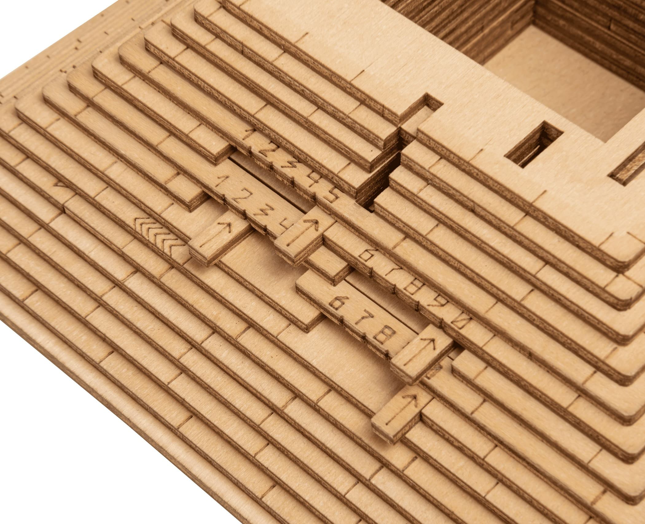 Imágenes y fotos de Quest Pyramid. ESC WELT.